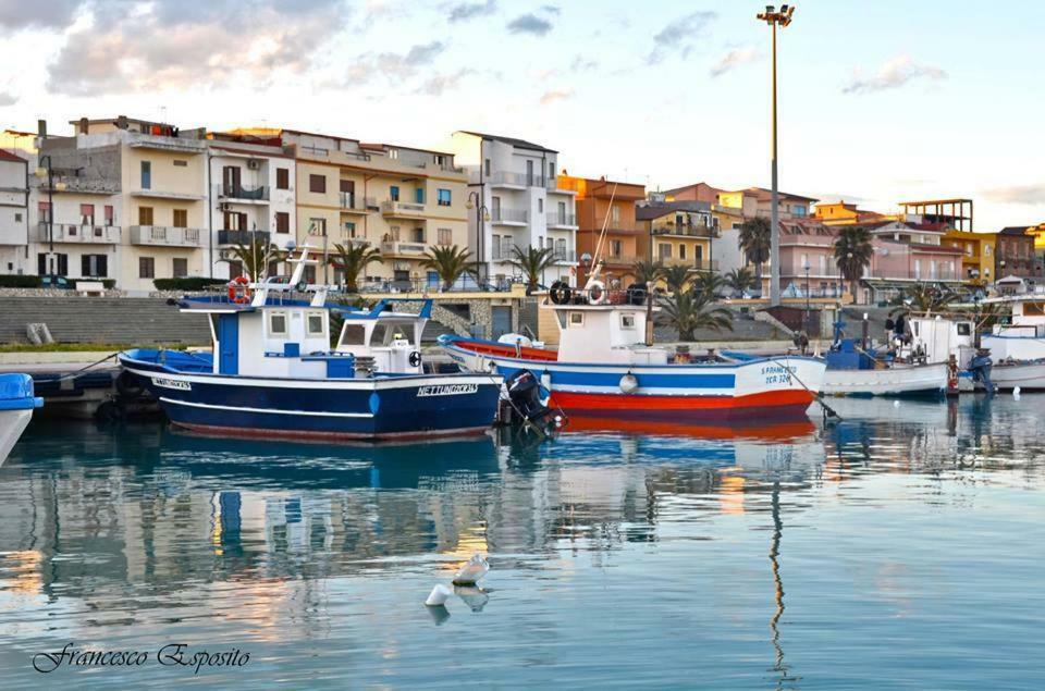 Cirò Marina Climatizzato In Centro A 100M Dal Mareヴィラ エクステリア 写真